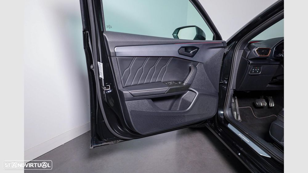 Cupra Leon 1.5 eTSI MID DSG - 9