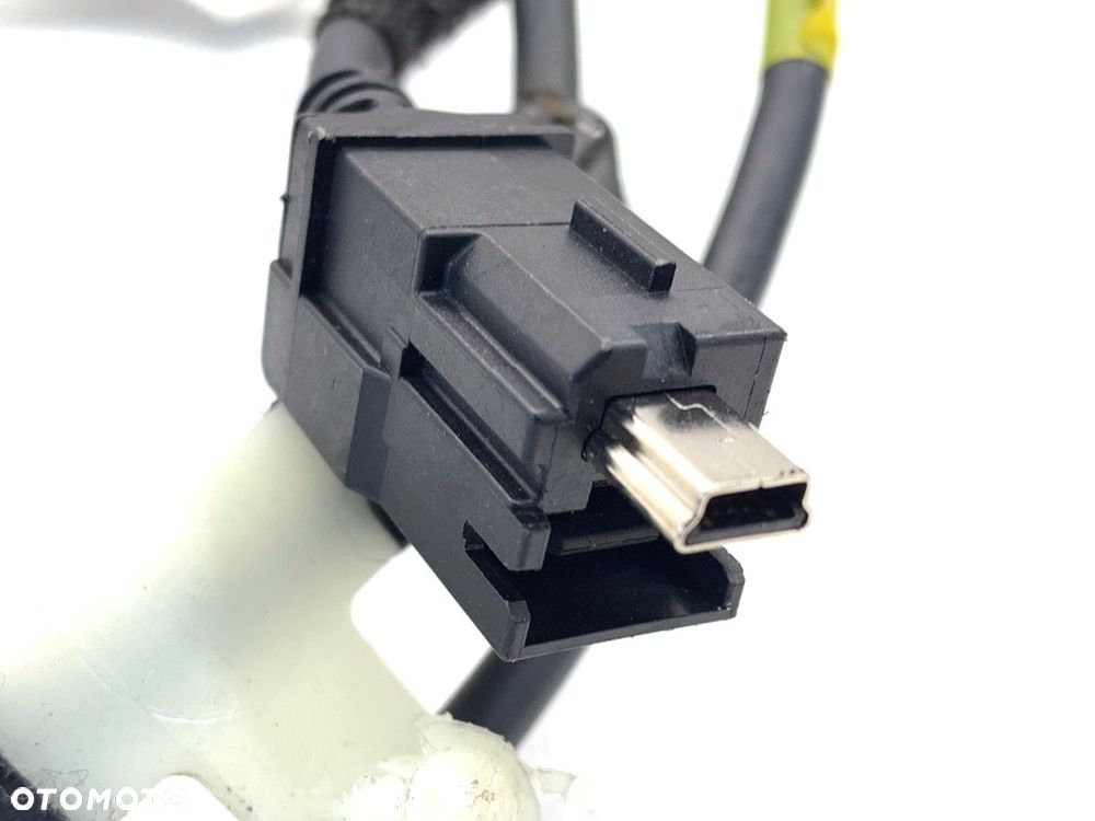PRZEWÓD USB  FORD MONDEO V Turnier (CF) 2014 - 2022 1.5 TDCi 88 kW [120 KM] olej napędowy 2015 - - 3