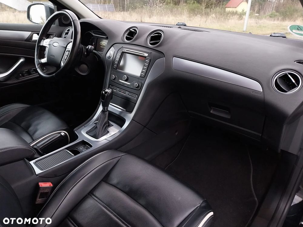 Ford Mondeo 2.0 EcoBoost Titanium X - 17