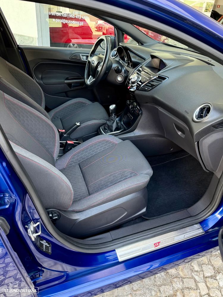 Ford Fiesta 1.0 EcoBoost ST-Line - 9