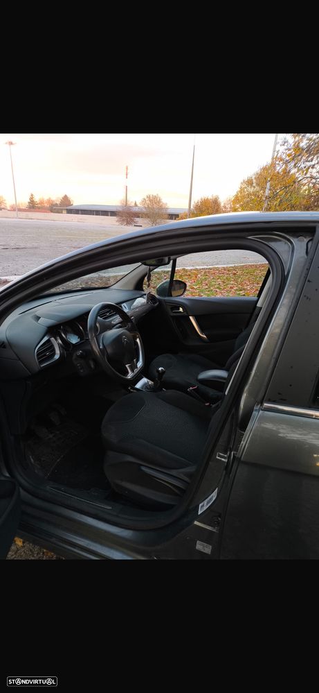 Citroën C3 1.4 HDi Airdream Exclusive - 4