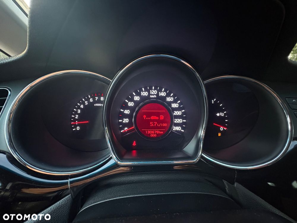 Kia Ceed - 15