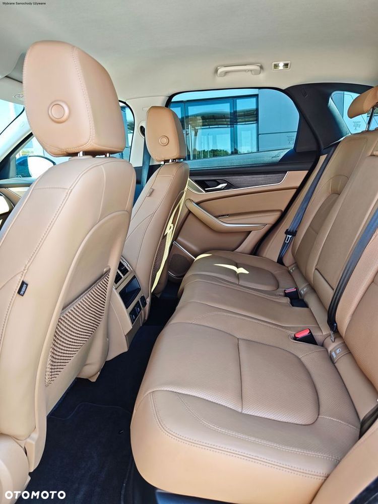 Jaguar F-Pace - 17