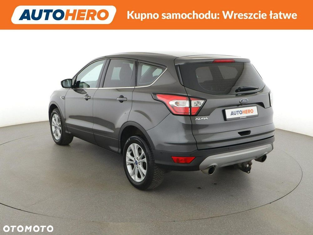 Ford Kuga 1.5 EcoBoost 2x4 Titanium - 5