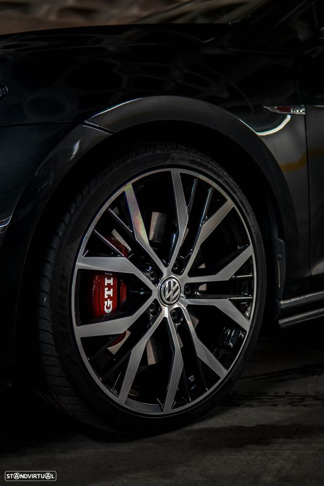 VW Golf GTI Performance BlueMotion DSG - 2