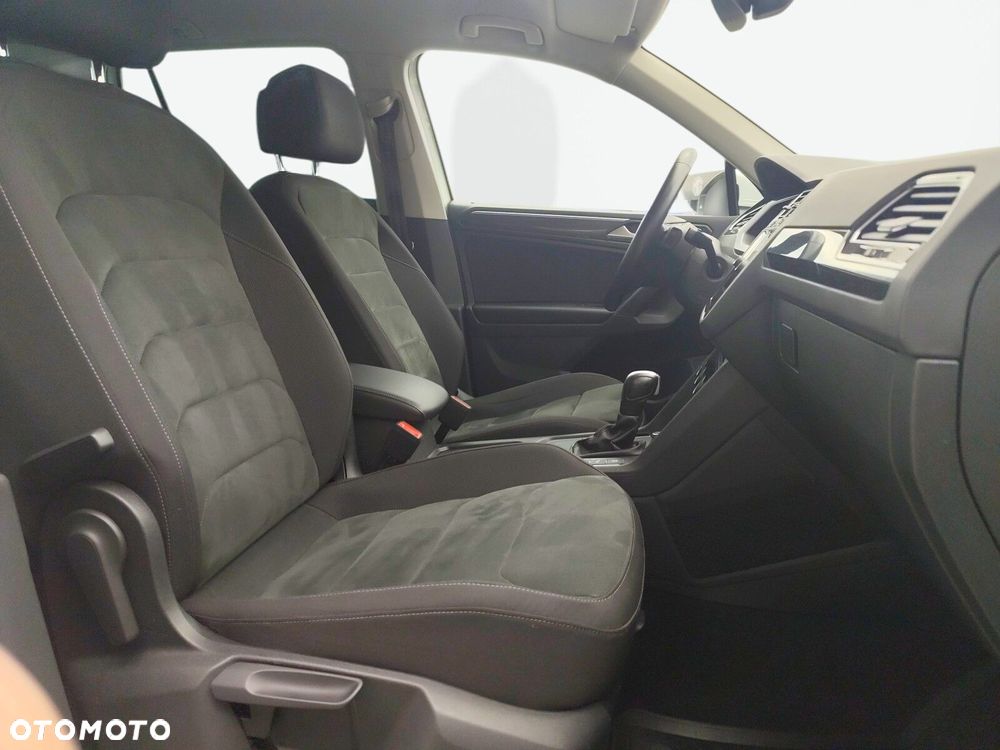 Volkswagen Tiguan - 22