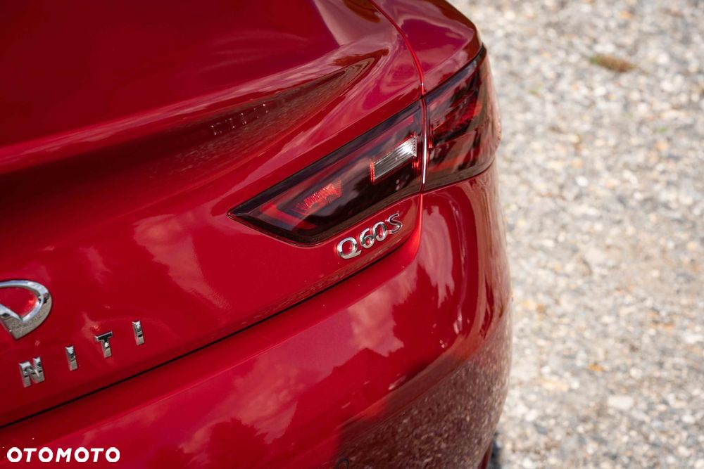 Infiniti Q60 - 35