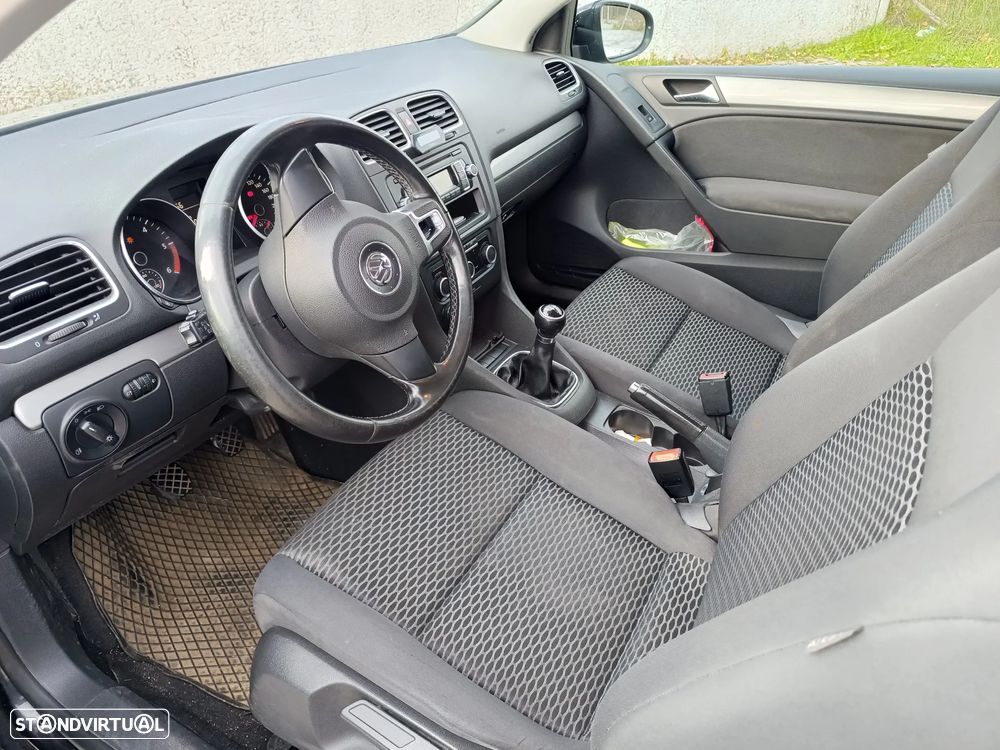 VW Golf 1.6 TDi BlueMotion Confortline - 4