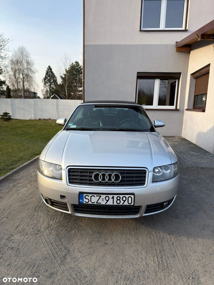 Audi A4 Cabrio 2.4 - 7