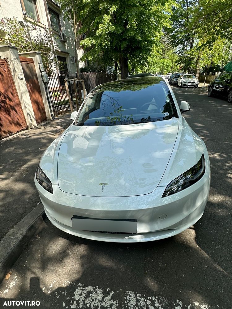 Tesla Model 3 Long Range - 1