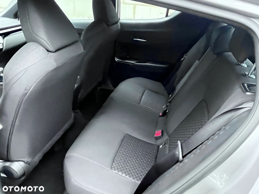 Toyota C-HR Business-Edition - 7