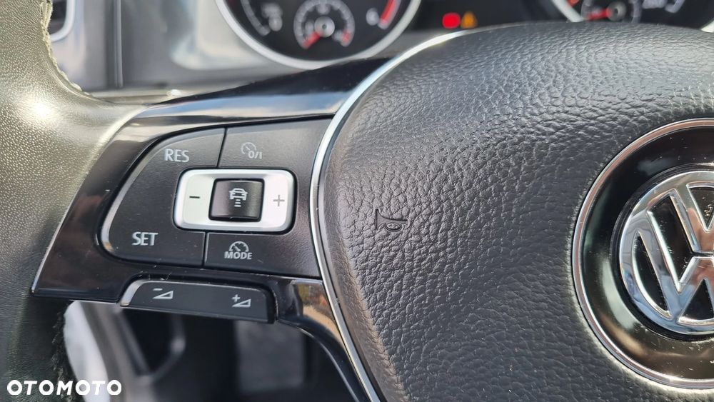 Volkswagen Golf 2.0 TDI (BlueMotion Technology) Comfortline - 16