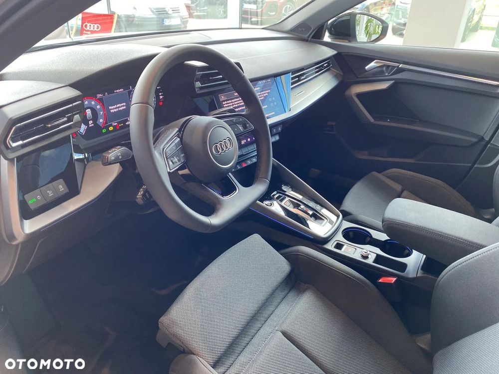 Audi A3 Sportback - 6
