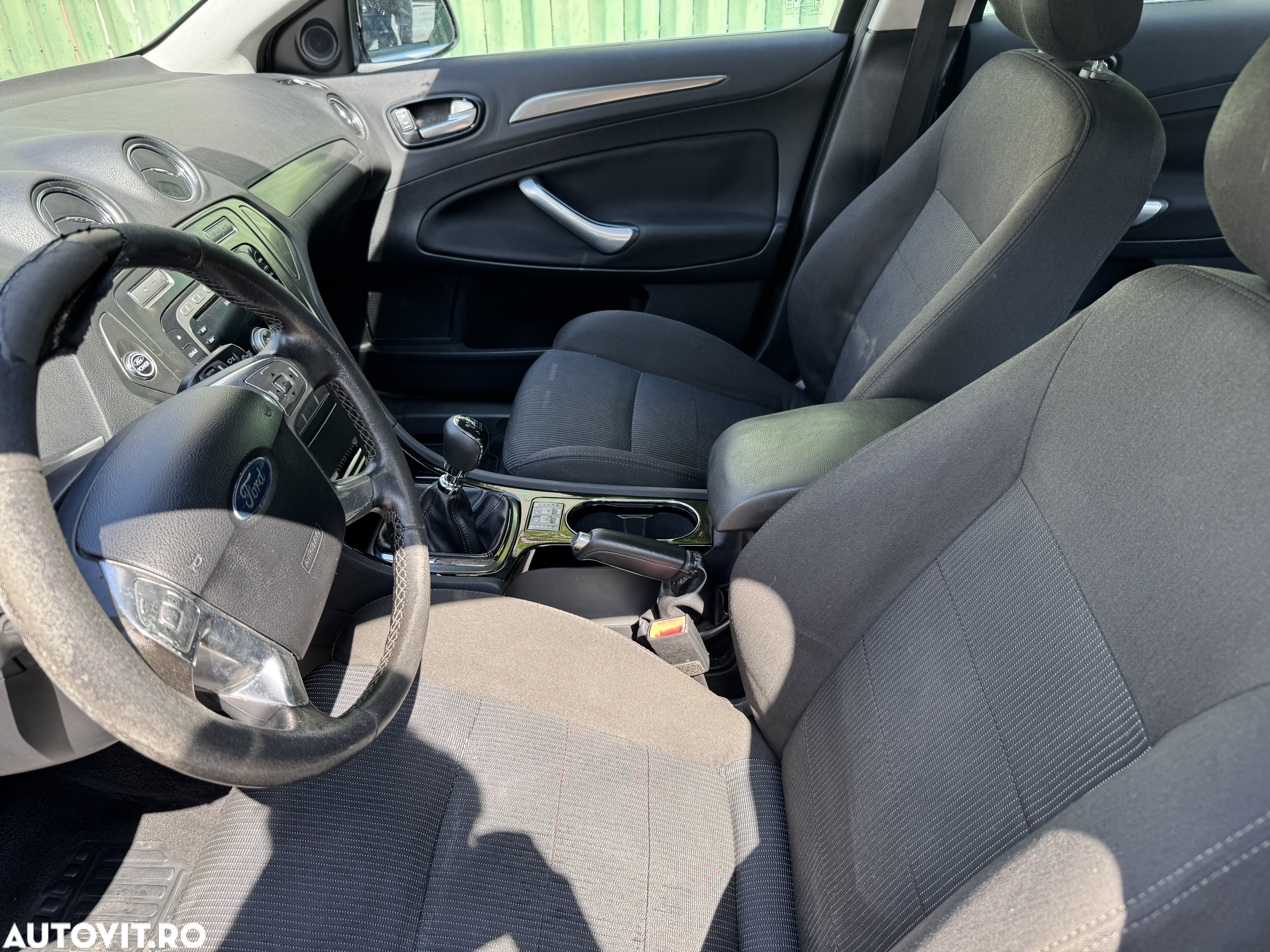 Ford Mondeo 2.0 TDCi Ghia X - 9