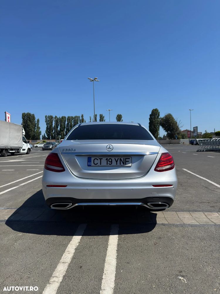 Mercedes-Benz E 220 d 9G-TRONIC AMG Line - 8