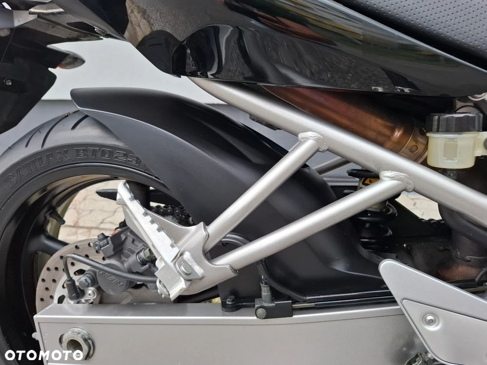 Yamaha FZ6 - 26