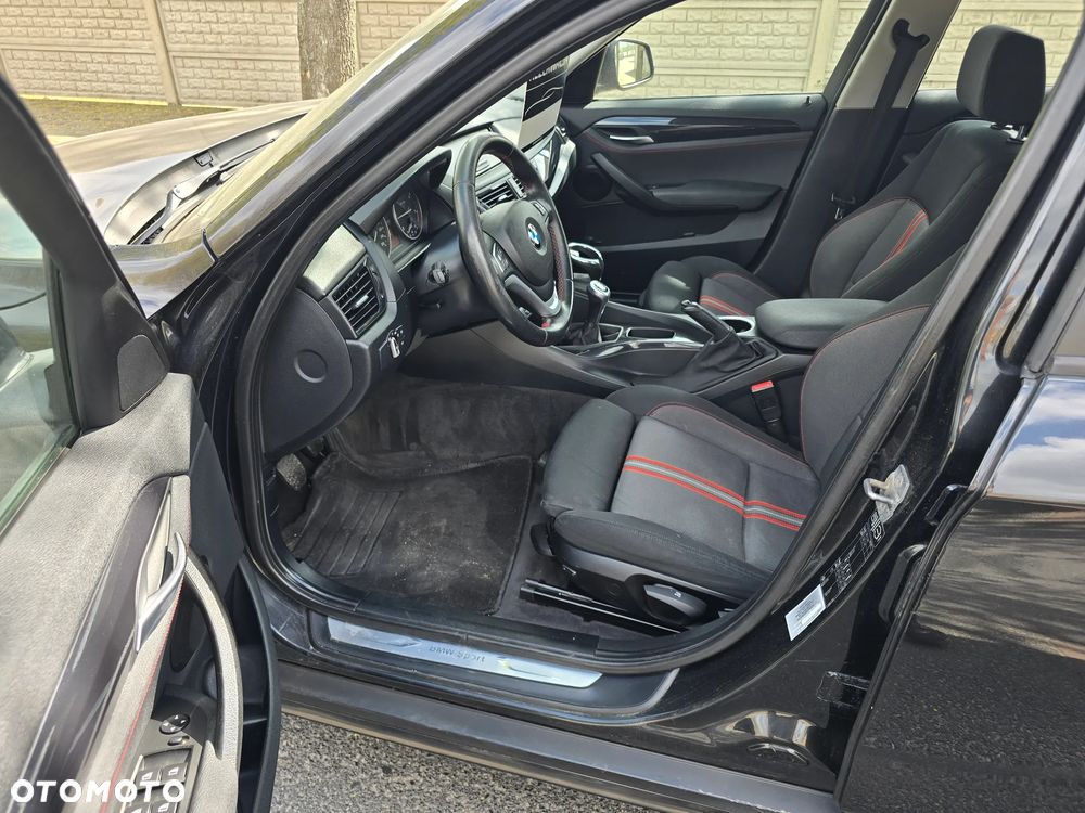 BMW X1 sDrive18d Sport Line - 14