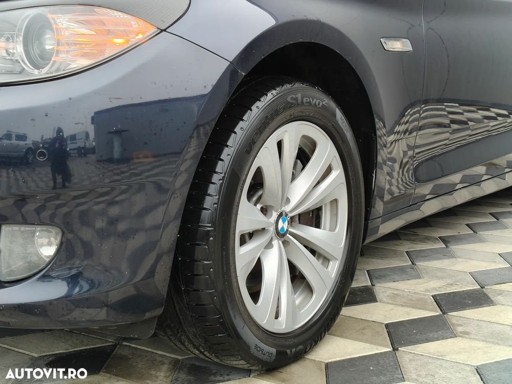 BMW Seria 5 520d Gran Turismo - 12