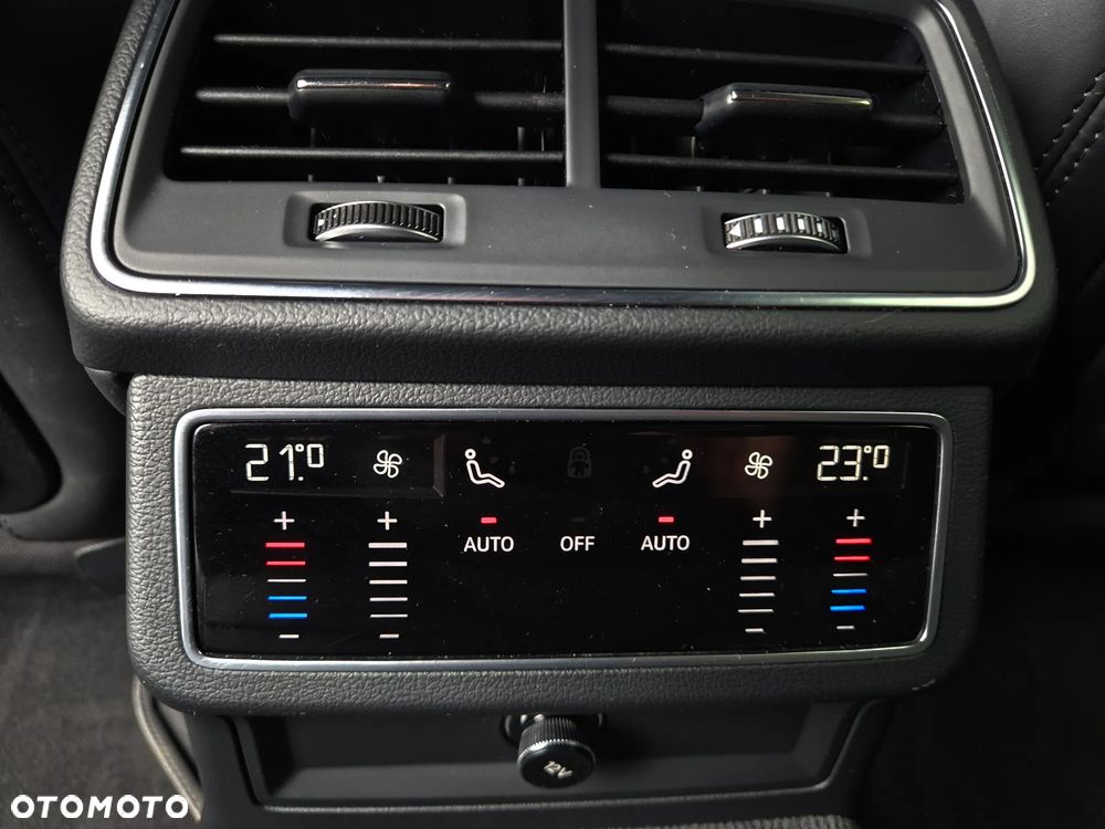Audi A6 Avant 55 TFSI e quattro S tronic S line - 27