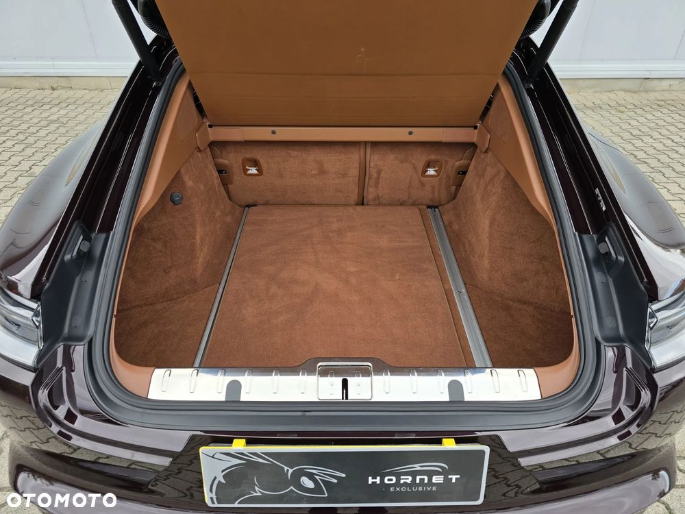 Porsche Panamera 4 Platinum Edition - 40