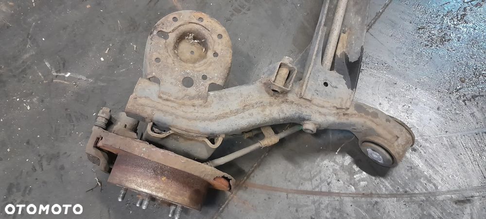 KIA SOUL I FL LIFT 1.6 CRDI BELKA TYLNA TYŁ OŚ KOMPLETNA TARCZE ZACISKI ABS nr. 46/6 - 6