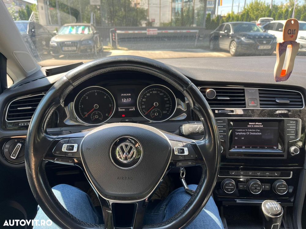 Volkswagen Golf - 4