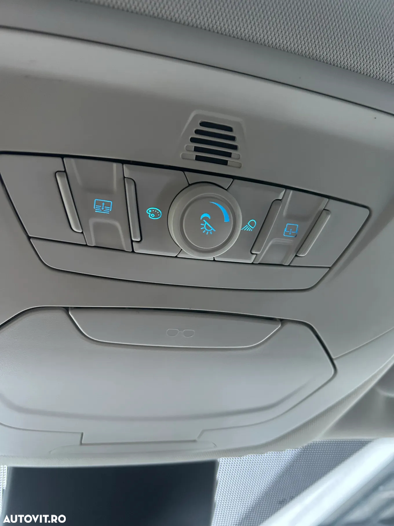Ford Kuga - 6
