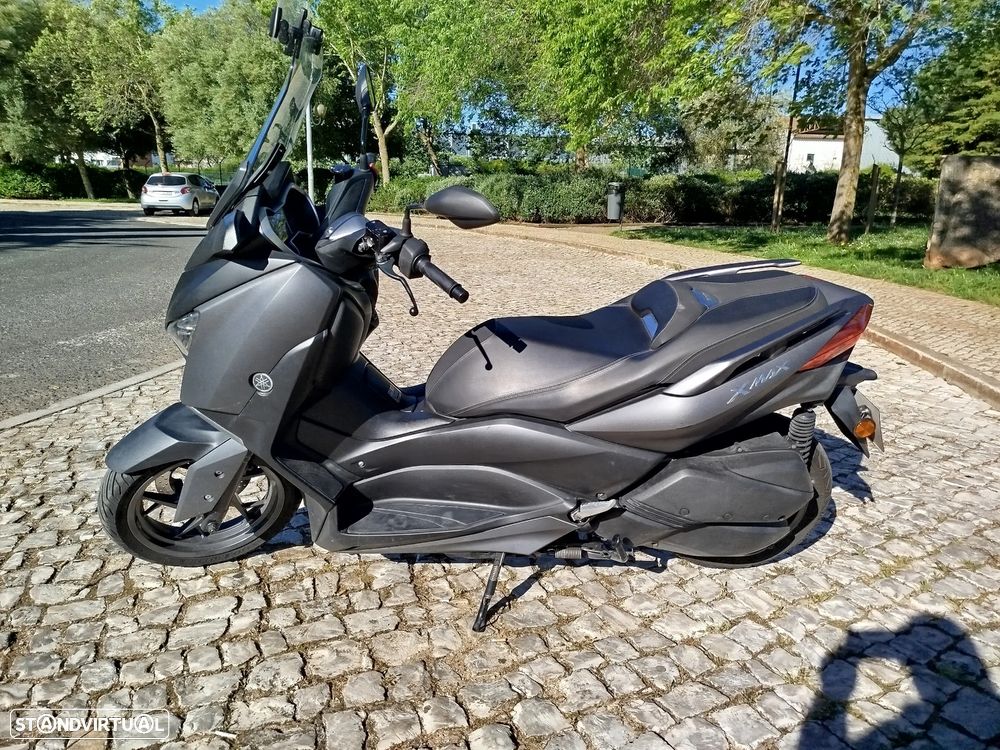 Yamaha X-Max - 3