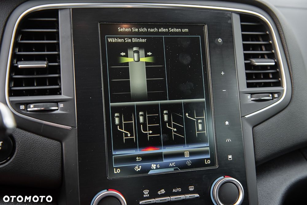 Renault Megane ENERGY TCe 205 EDC GT - 24