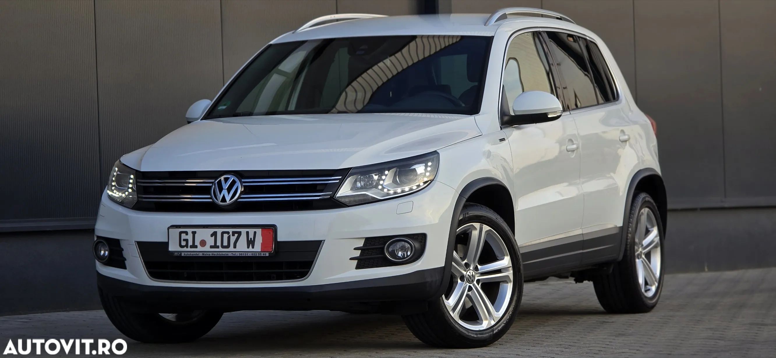 Volkswagen Tiguan 2.0 TDI SCR 4MOTION BlueMotion Technology DSG Lounge Sport & Style - 1