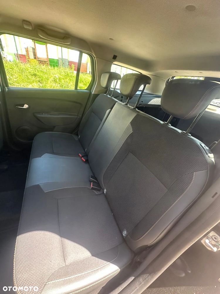 Dacia Logan TCe 90 S&S Stepway Celebration - 14