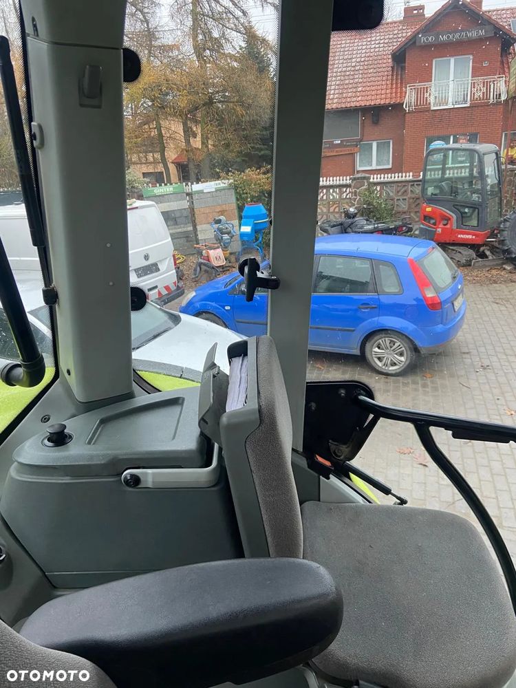 Claas Arion 620 - 18