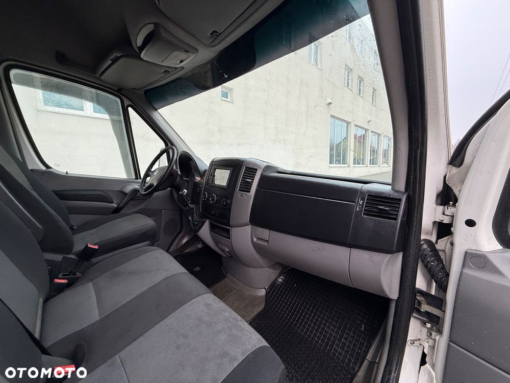 Volkswagen Crafter - 12