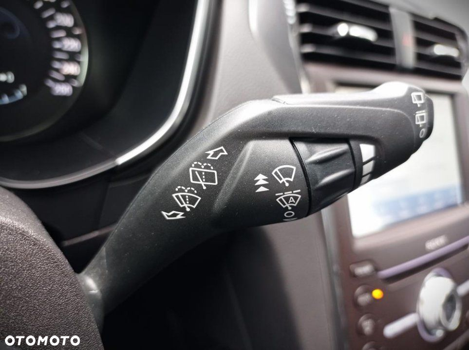 Ford Mondeo - 21
