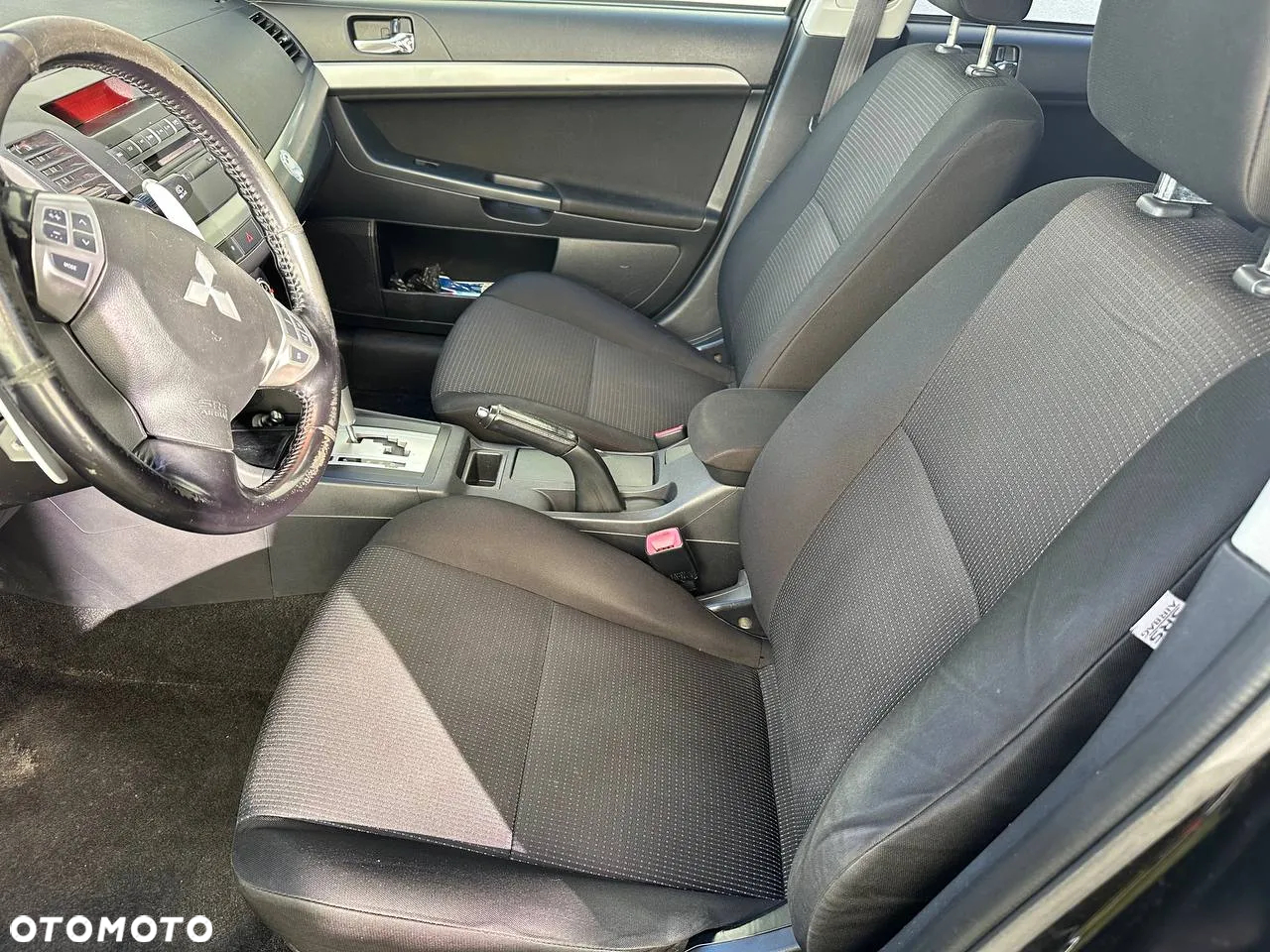 Mitsubishi Lancer 1.8 Invite CVT - 12