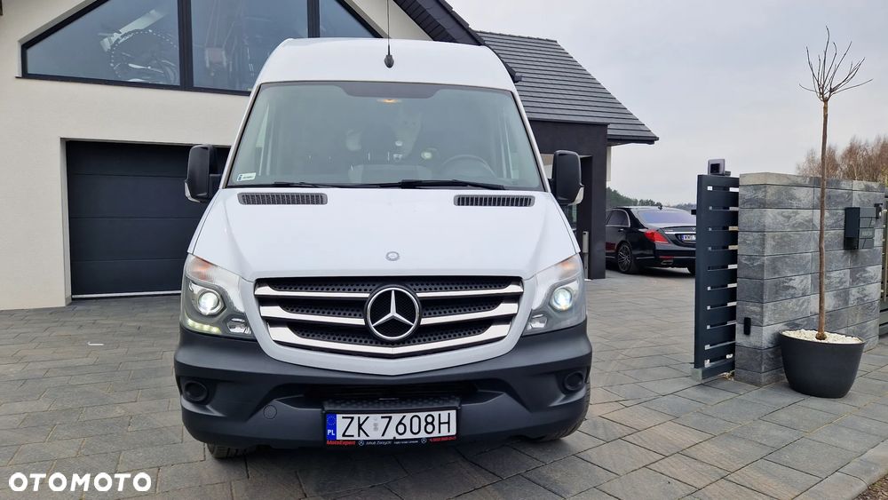 Mercedes-Benz SPRINTER - 11