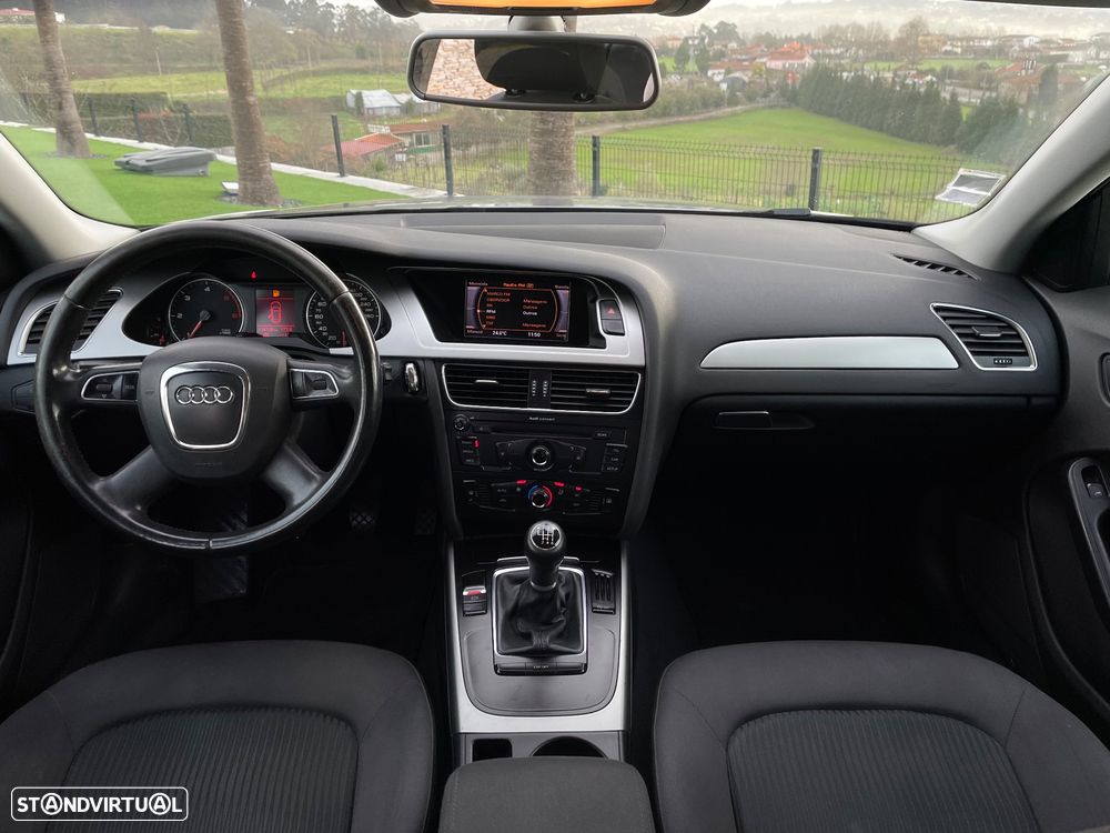 Audi A4 2.0 TDI DPF Ambition - 23