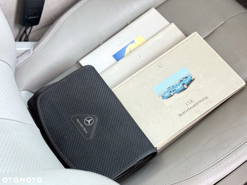 Mercedes-Benz CLK - 28