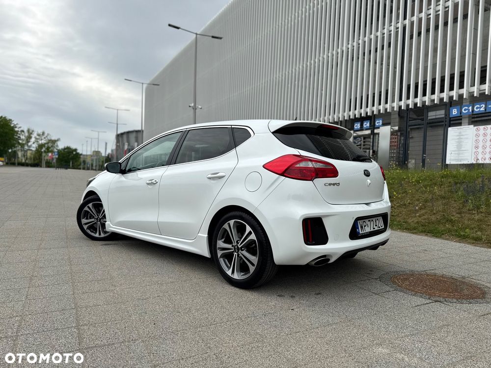 Kia Ceed 1.6 CRDi 136 ISG GT Line - 2
