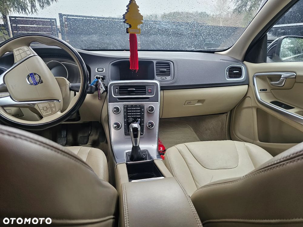 Volvo S60 D2 Summum - 5