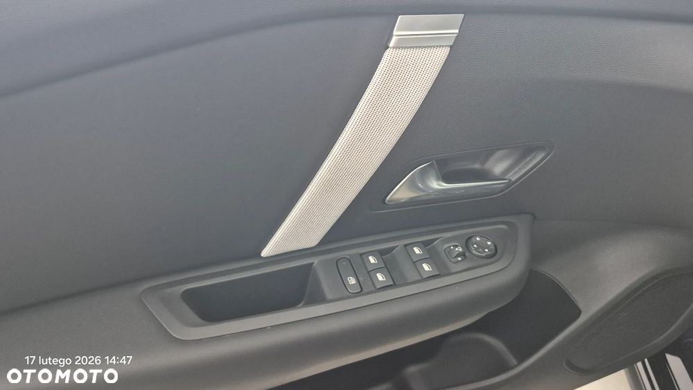 Citroën C4 1.2 mHEV Max eDCT6 - 9