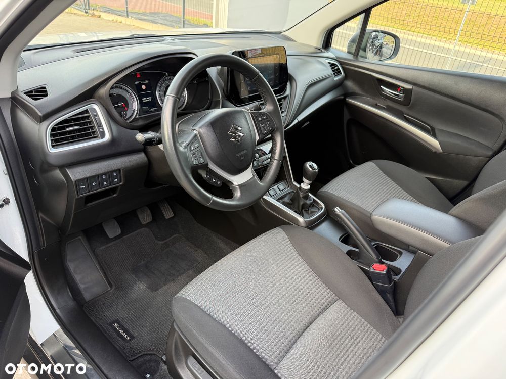 Suzuki S-Cross 1.4 SHVS Premium - 39