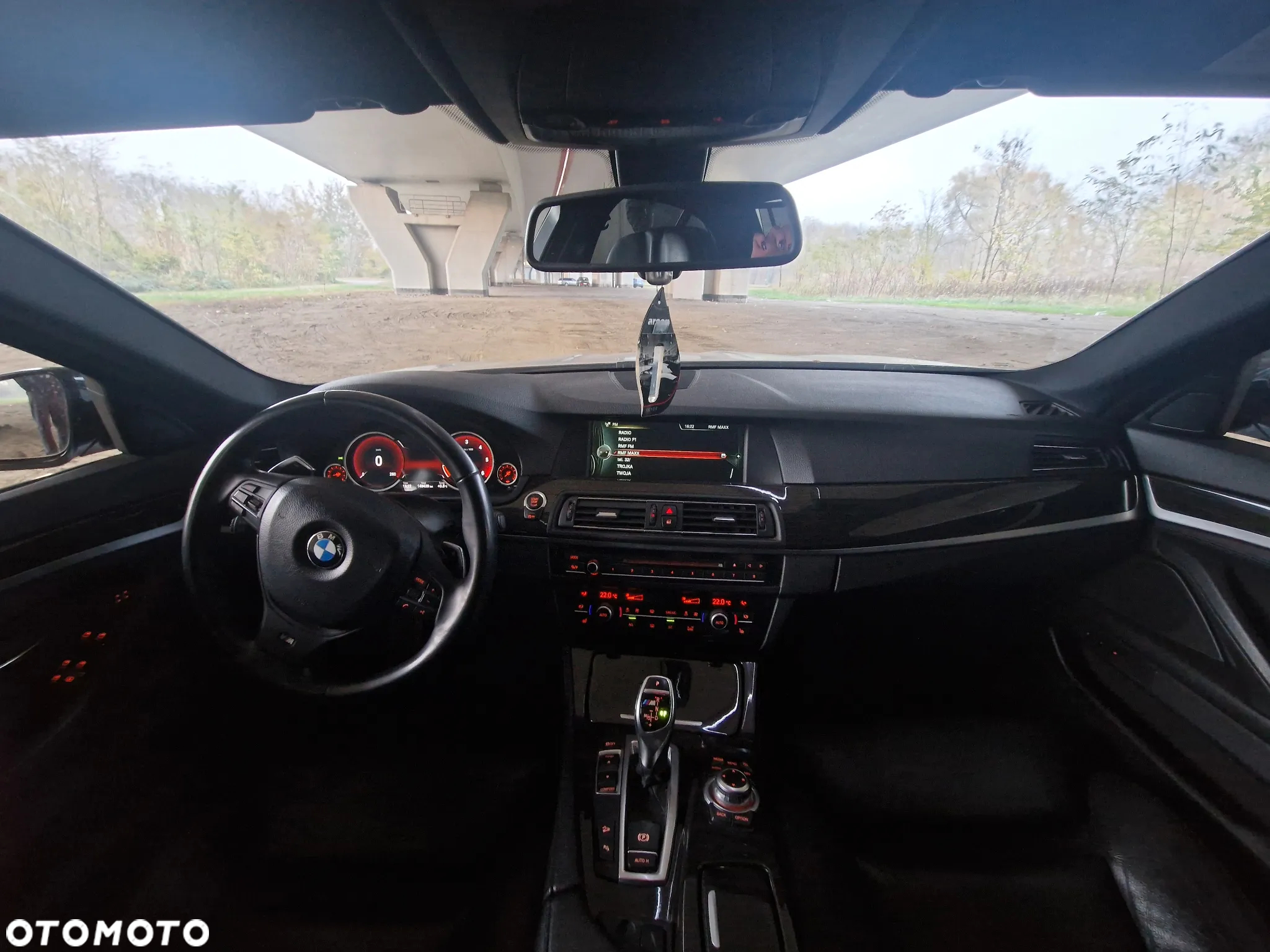 BMW Seria 5 530d xDrive - 14