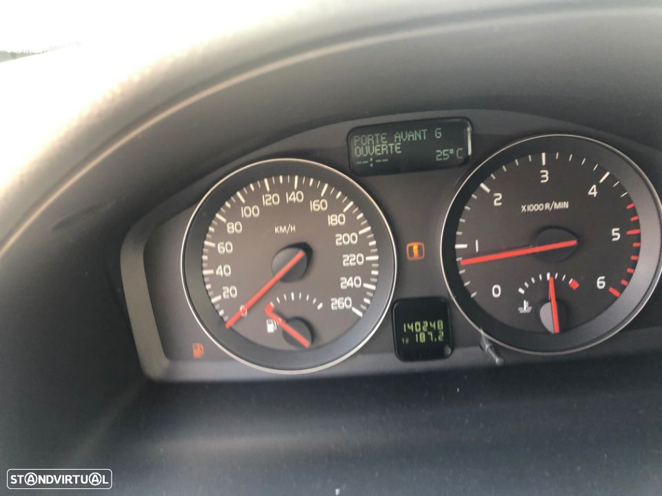 VOLVO C30 1.6D DE 2008 PARA PEÇAS - 8