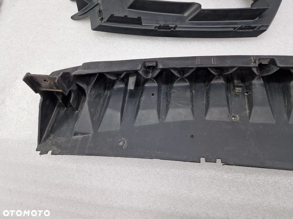 VW SCIROCCO 1K8 R20 / R-LINE LEWA + PRAWA KRATKA BOCZNA / KIERUNKOWSKAZ / LED  , NR 1K8853665D / 1K8853666D / 1K8853949 , NR AUKCJI KR397 - 19