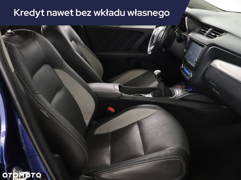 Toyota Avensis - 11
