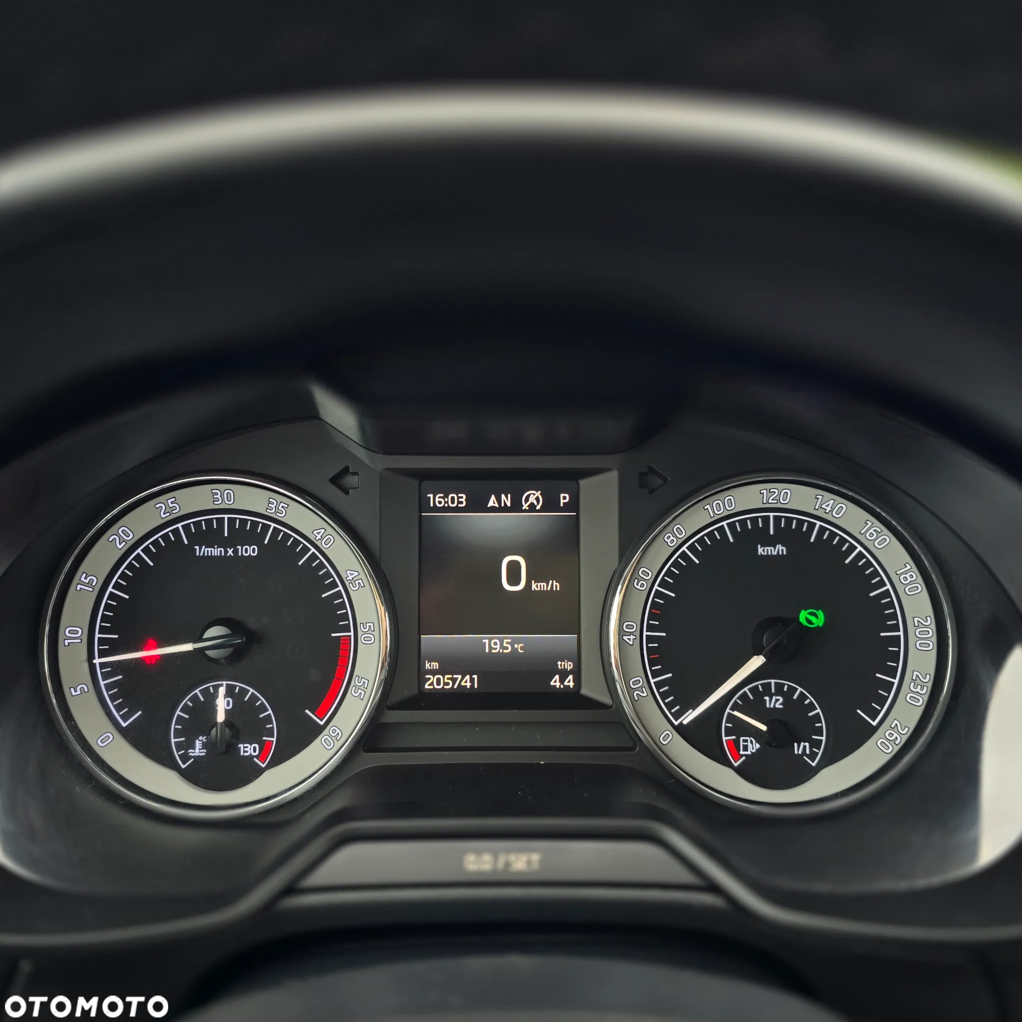 Skoda Octavia Combi 1.6 TDI DSG Style - 30