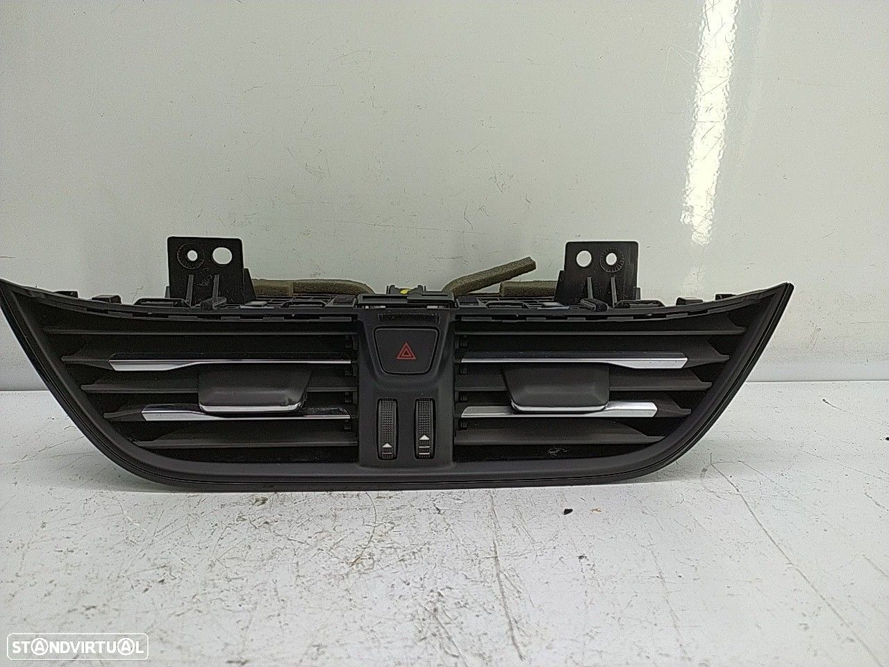 Saida Ar Central / Difusor Ford Focus Iv Turnier (Hp) - 1
