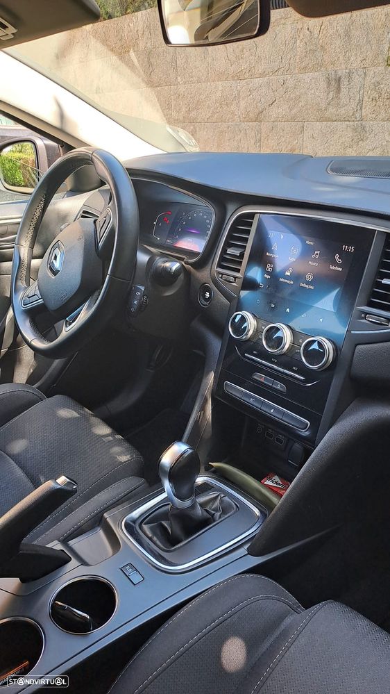 Renault Mégane Sport Tourer BLUE dCi 115 EDC BOSE EDITION - 12