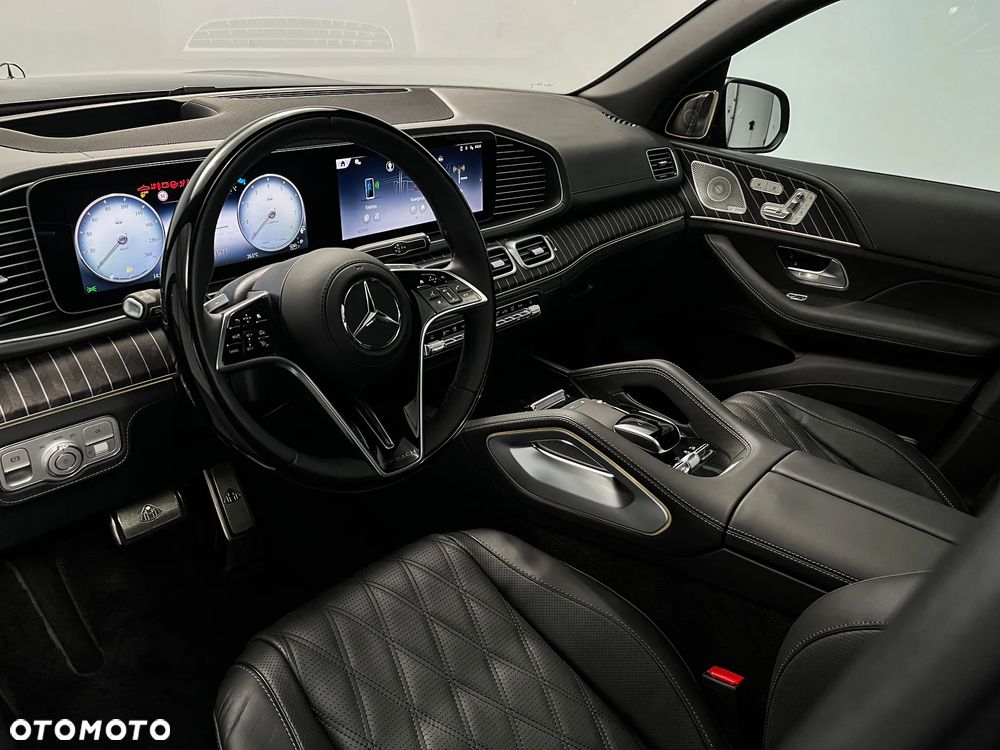 Mercedes-Benz GLS Maybach 600 4-Matic - 12